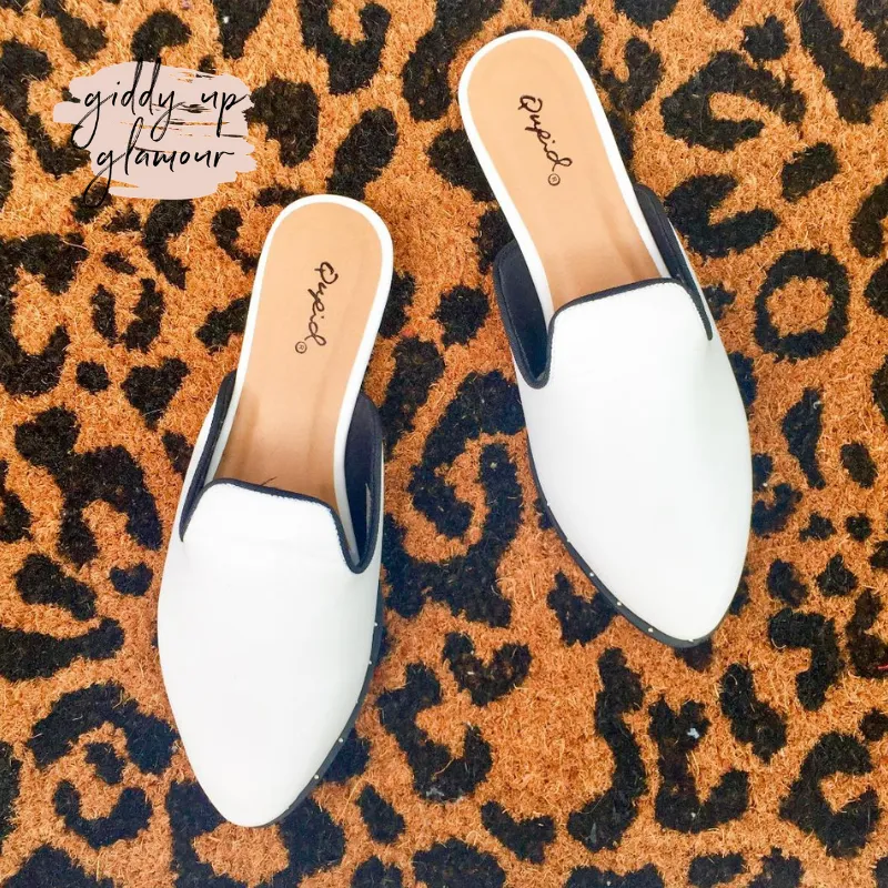 Last Chance Size 5.5 | Meet Me in Malibu Flat Mule Slide On in White