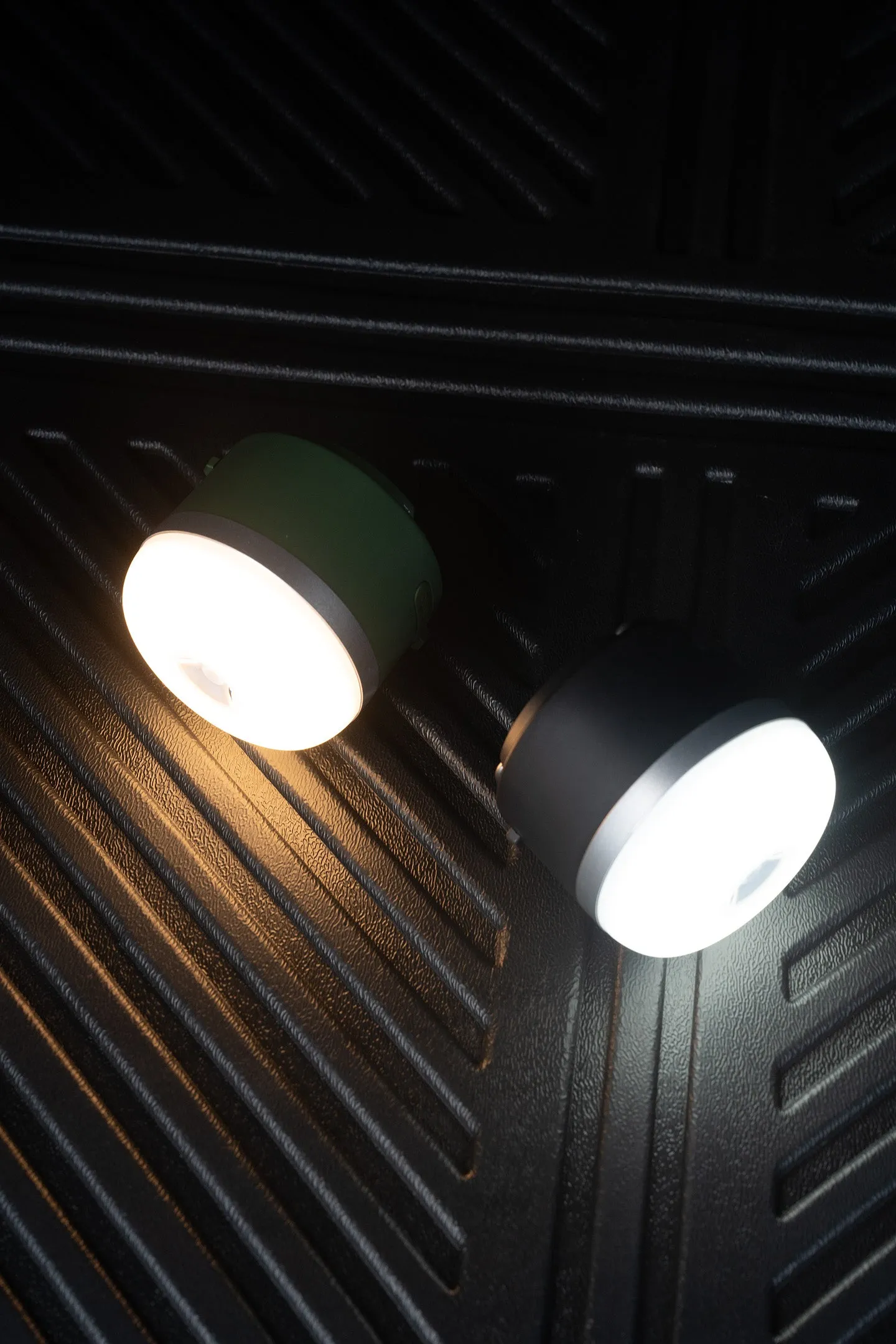 Multipurpose Magnetic Flash Light / Power Bank