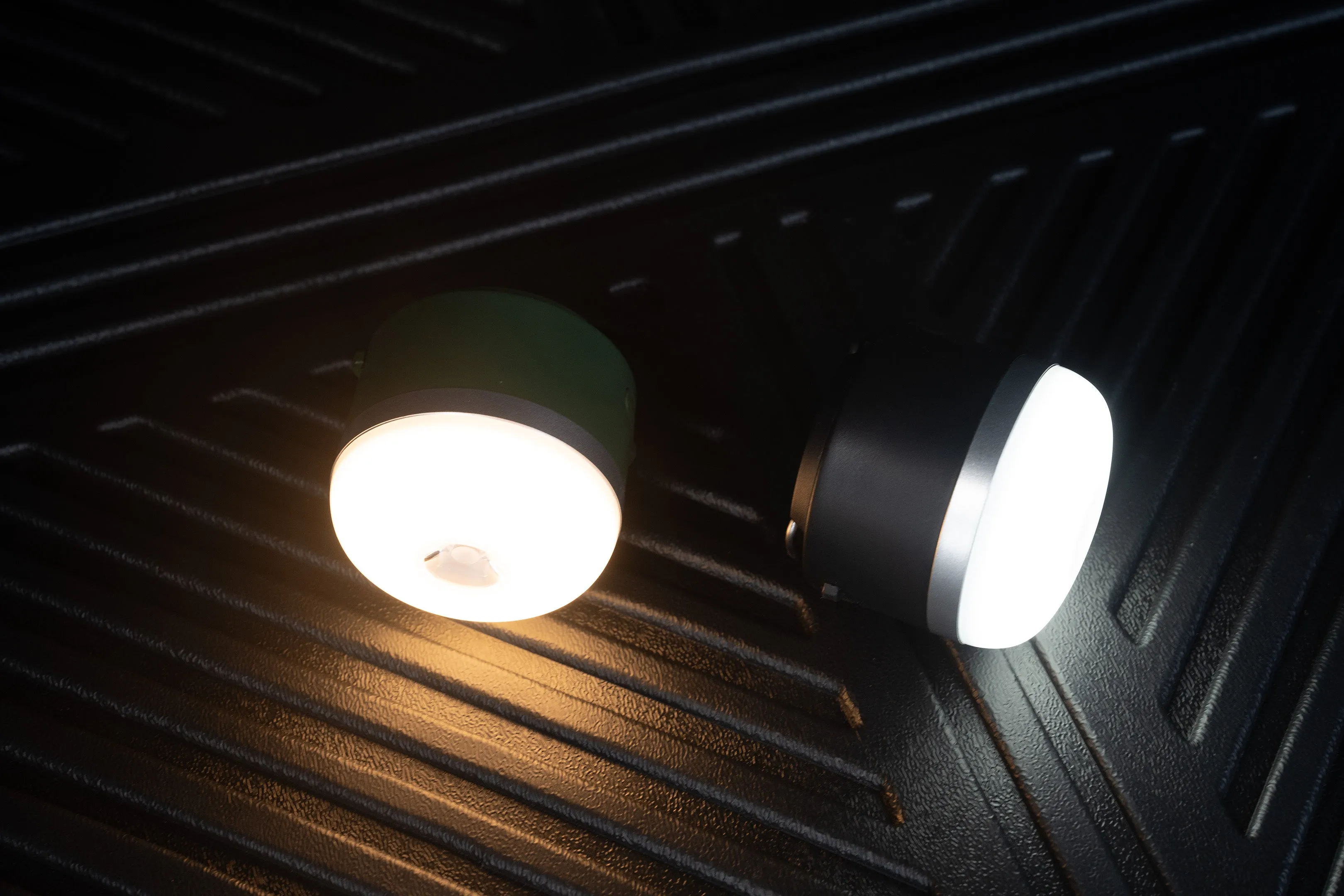 Multipurpose Magnetic Flash Light / Power Bank