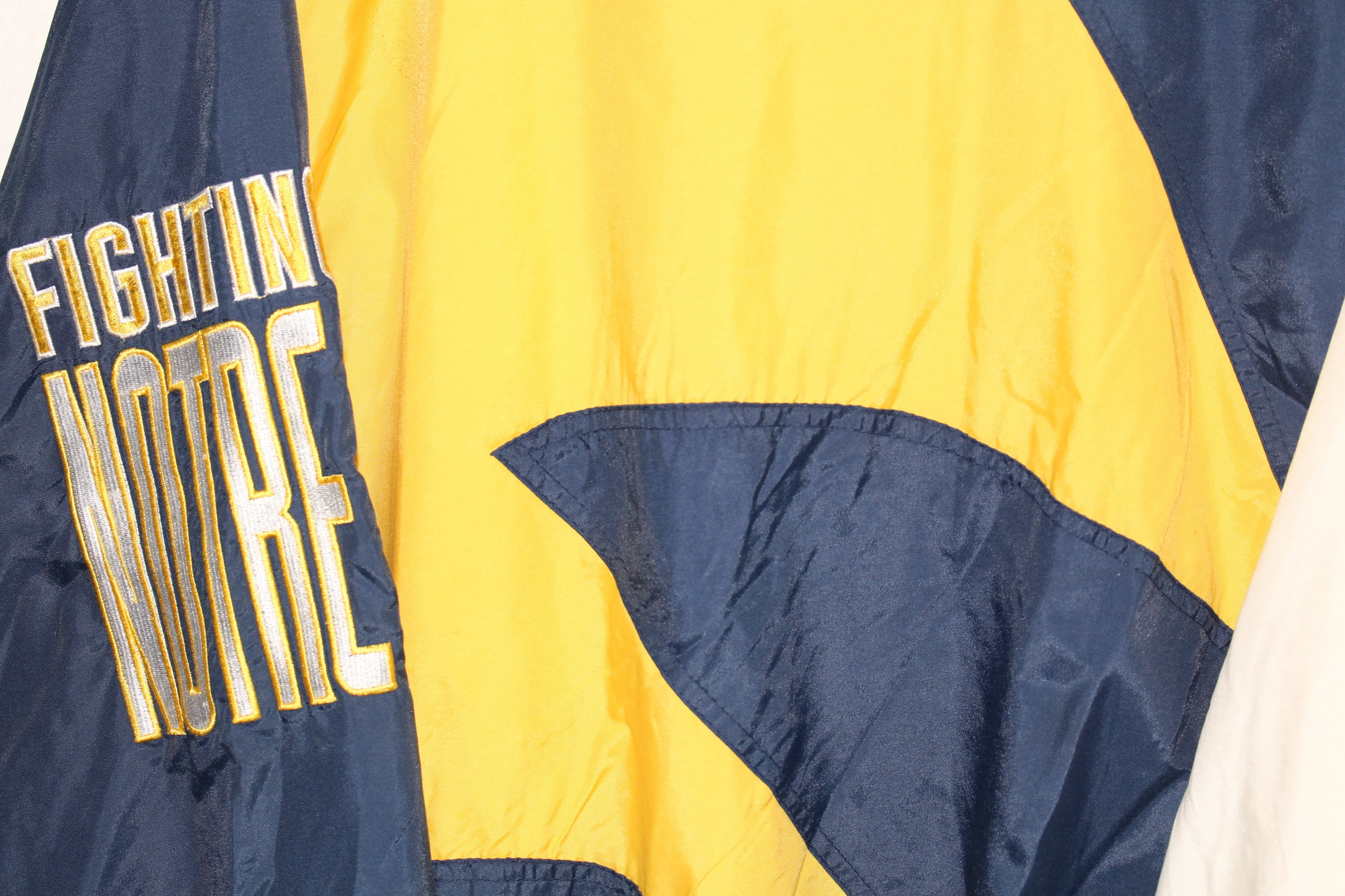 Notre Dame Fighting Irish Logo Athletic Sharktooth (XL)