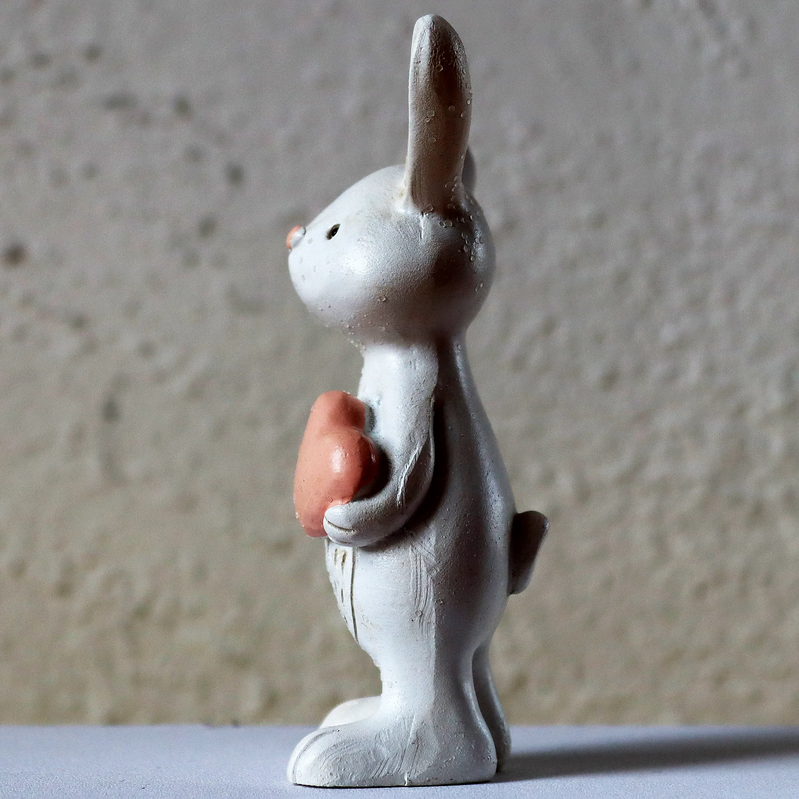 Standing rabbit with heart